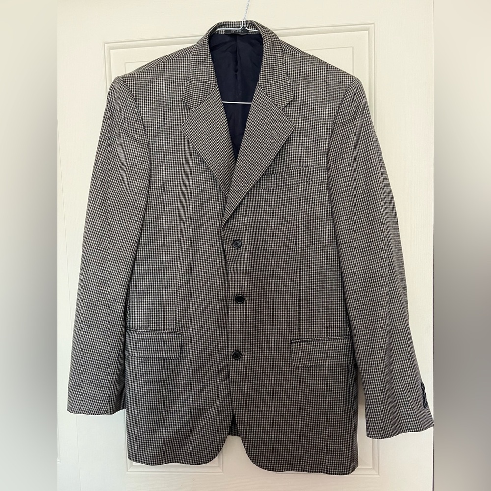 Men’s Cambridge Sport Coat Color Taupe/Black Size 42 See Photo for measurements